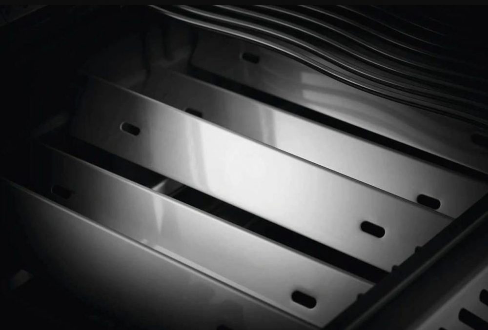 Napoleon Rogue 525 SS- IR Side Burner, Rear Burner, SS Grills, Mulfitfunctional Warming Rack- LPG - Image 9