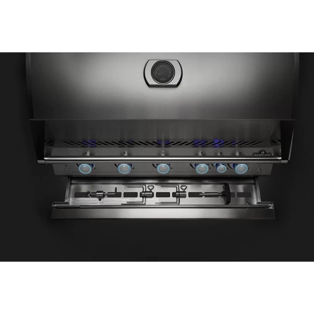 Napoleon - 32" Built In 700 Series - Natural Gas - Image 4