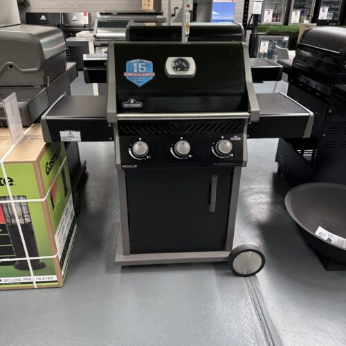 Napoleon - Rogue 425 3 Burner - Floor Stock Thomastown