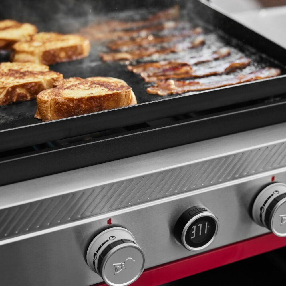Weber Slate 30inch Premium Griddle - Free Griddle Essentials Accessory Kit - Image 4